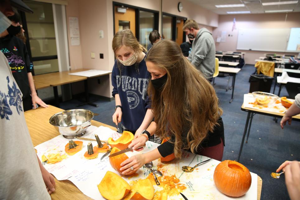 Kylee Wetzel Prepares Pumpkins