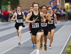 Dillon Pottschmidt leads the pack in the 4x800 relay.