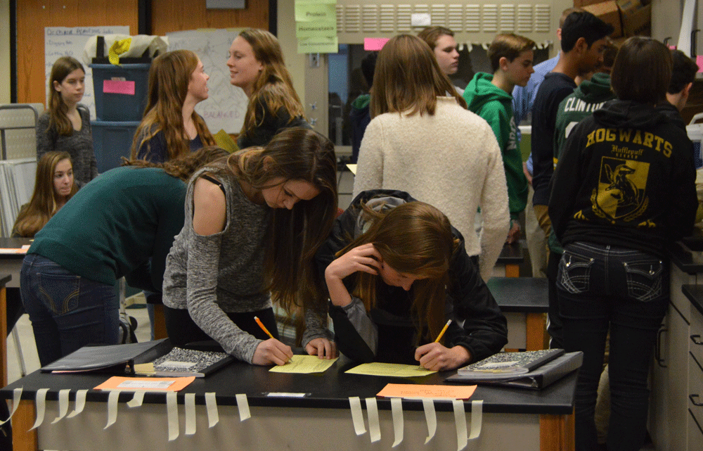 Penn Biology students working on a lab.