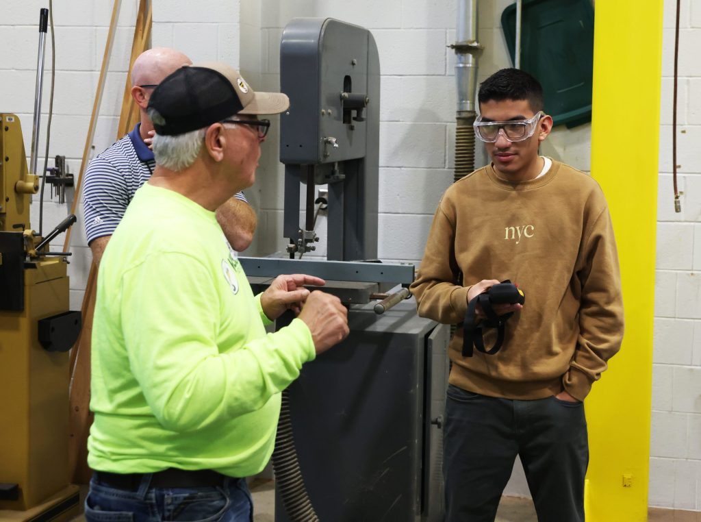 Rick Stephens from Hoosier Crane service visited Penn High School Civil Construction students to talk about the use of cranes in the industry, and discuss safety, communication and career opportunities. Students also practiced techniques on a Jib Crane at Penn.