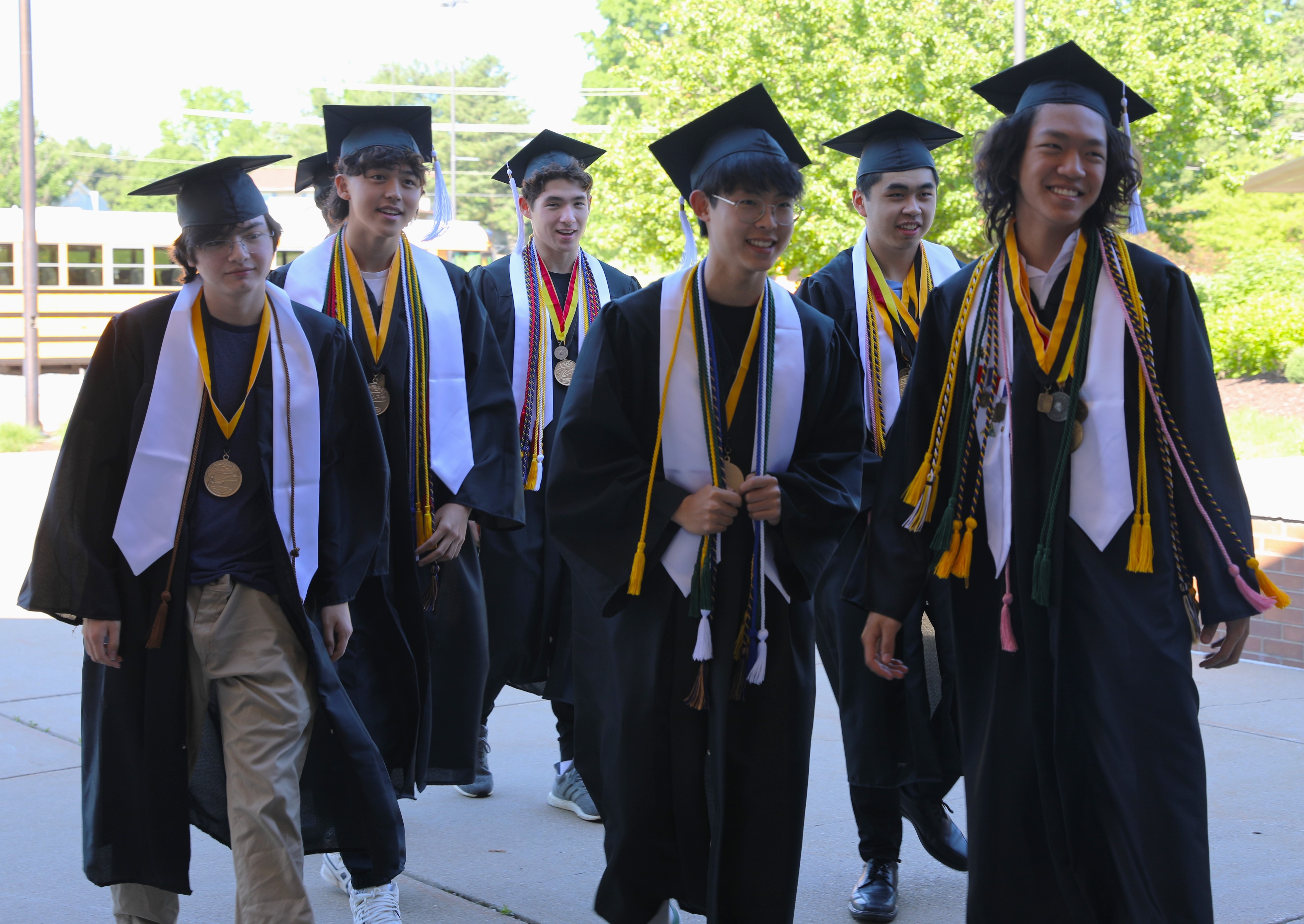 NP-Senior-Parade-5-30-24-19color-corrected-cropped